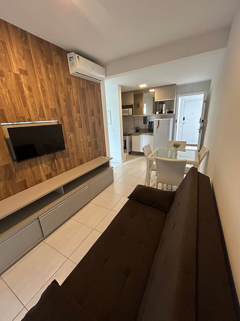 Flat 1 quarto em muro alto