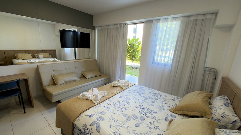 Studio Makia D-001